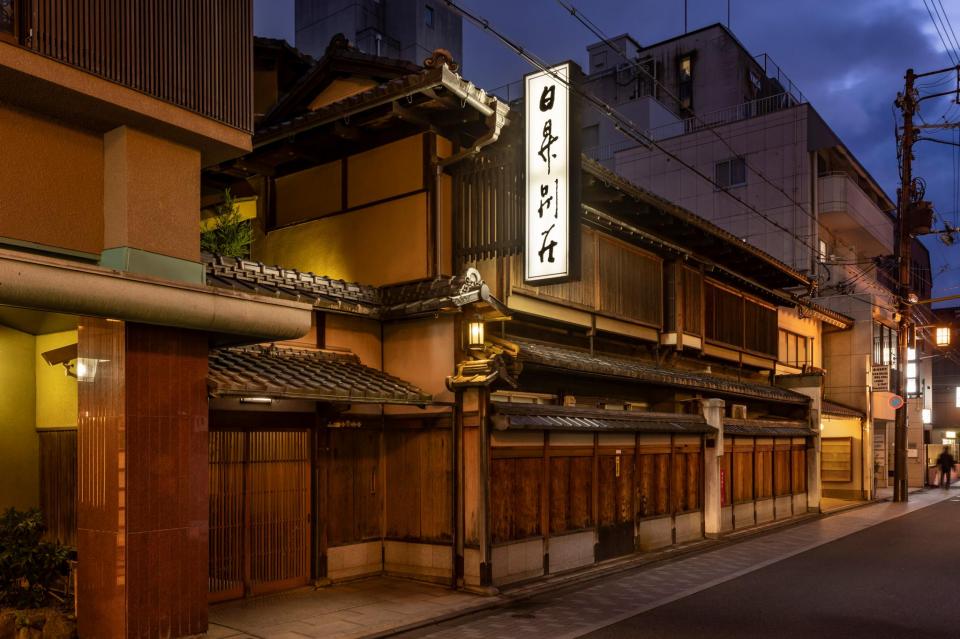 Nissho-Besso