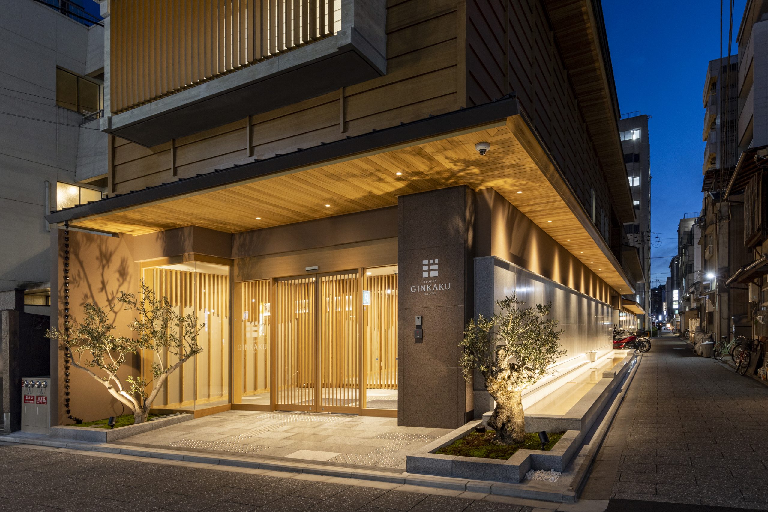RYOKAN GINKAKU KYOTO
