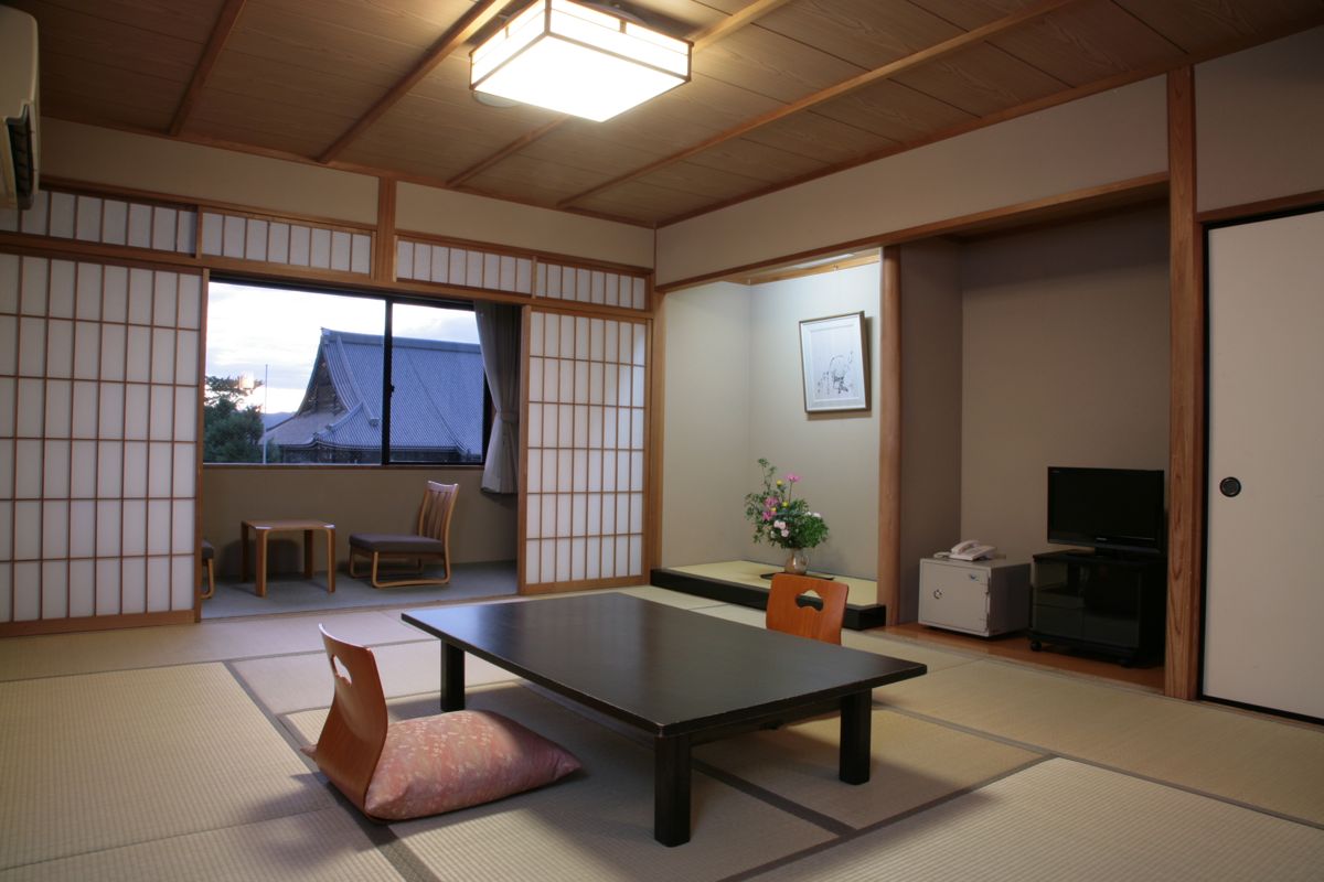 Izumiya Ryokan